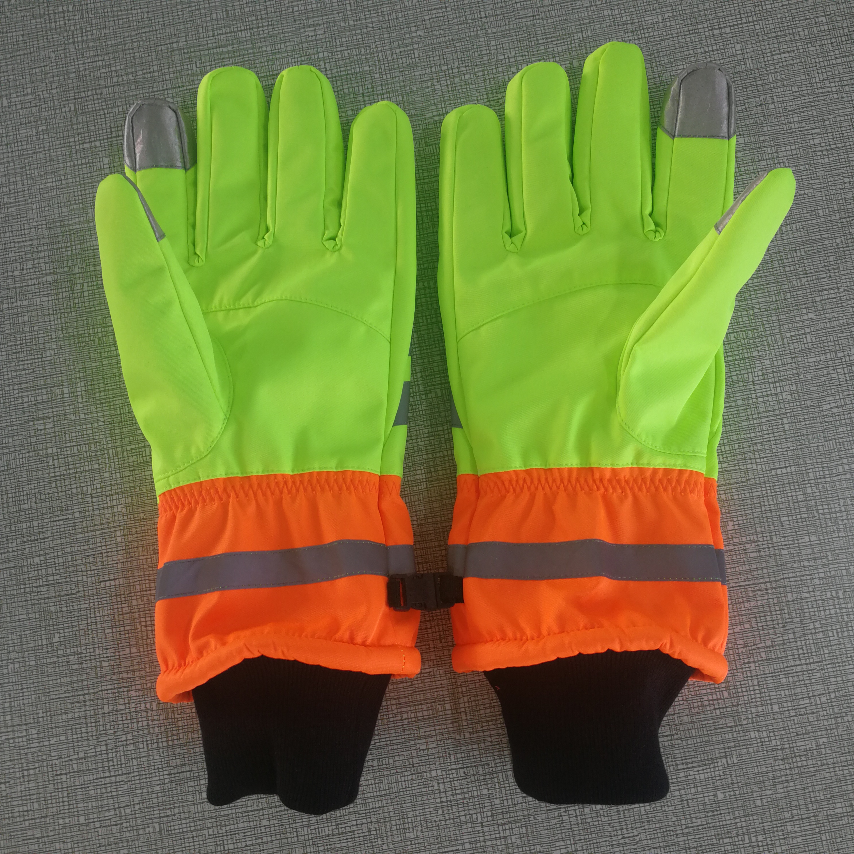 Hi-Vis Heated Gloves